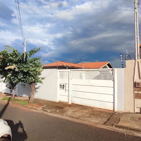 Alugar Casa / Padr&atilde;o em S&atilde;o Jos&eacute; do Rio Preto. apenas R$ 230.000,00