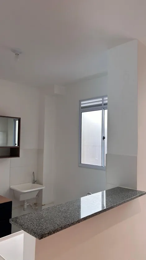 Alugar Apartamento / Padr&atilde;o em S&atilde;o Jos&eacute; do Rio Preto R$ 1.100,00 - Foto 2