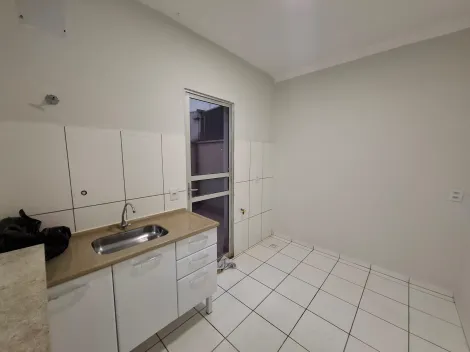 Alugar Apartamento / Padr&atilde;o em S&atilde;o Jos&eacute; do Rio Preto R$ 800,00 - Foto 3