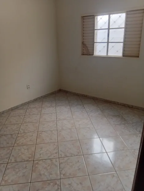 Alugar Casa / Padr&atilde;o em S&atilde;o Jos&eacute; do Rio Preto. apenas R$ 290.000,00