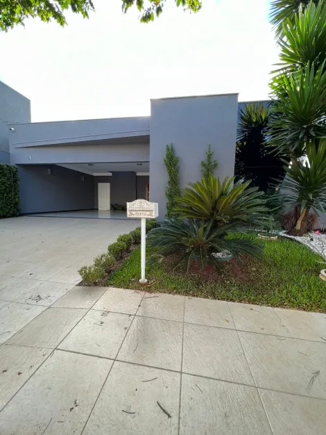 Alugar Casa / Condom&iacute;nio em S&atilde;o Jos&eacute; do Rio Preto. apenas R$ 1.440.000,00