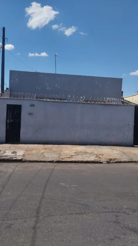Alugar Casa / Padr&atilde;o em S&atilde;o Jos&eacute; do Rio Preto. apenas R$ 130.000,00
