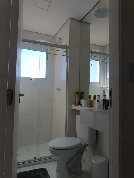 Alugar Apartamento / Padr&atilde;o em S&atilde;o Jos&eacute; do Rio Preto R$ 1.600,00 - Foto 4