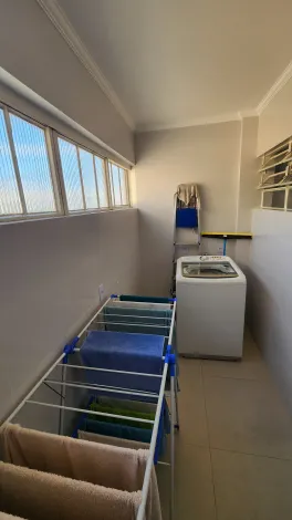 Alugar Apartamento / Padr&atilde;o em S&atilde;o Jos&eacute; do Rio Preto R$ 1.800,00 - Foto 13
