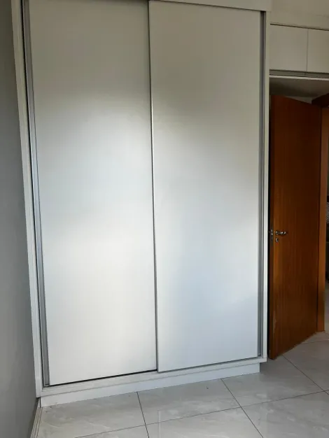 Comprar Apartamento / Padr&atilde;o em S&atilde;o Jos&eacute; do Rio Preto R$ 200.000,00 - Foto 3