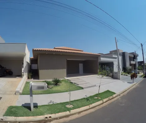 Casa / Condom&iacute;nio em S&atilde;o Jos&eacute; do Rio Preto 