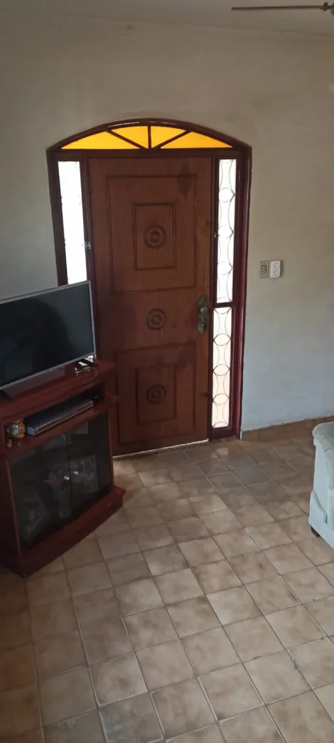 Alugar Casa / Padr&atilde;o em S&atilde;o Jos&eacute; do Rio Preto. apenas R$ 300.000,00