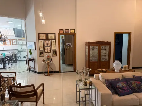 Casa / Condom&iacute;nio em S&atilde;o Jos&eacute; do Rio Preto 