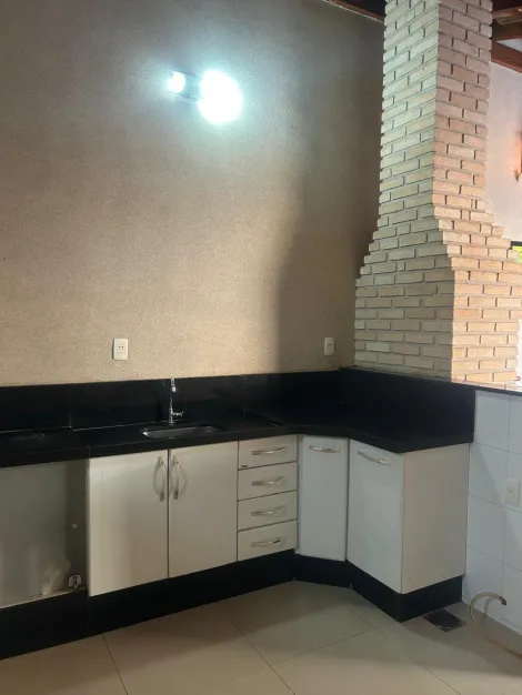 Alugar Casa / Padr&atilde;o em S&atilde;o Jos&eacute; do Rio Preto R$ 3.700,00 - Foto 17
