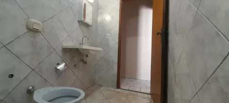 Alugar Casa / Padr&atilde;o em S&atilde;o Jos&eacute; do Rio Preto R$ 1.200,00 - Foto 6