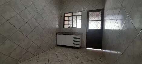 Alugar Casa / Padr&atilde;o em S&atilde;o Jos&eacute; do Rio Preto R$ 1.200,00 - Foto 4