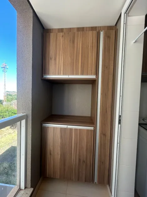 Alugar Apartamento / Padr&atilde;o em S&atilde;o Jos&eacute; do Rio Preto R$ 3.100,00 - Foto 5