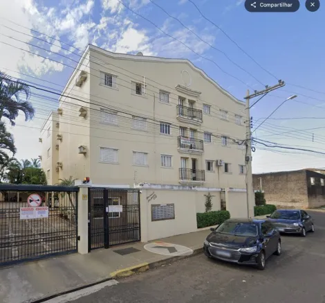 Apartamento / Padr&atilde;o em Ara&ccedil;atuba 