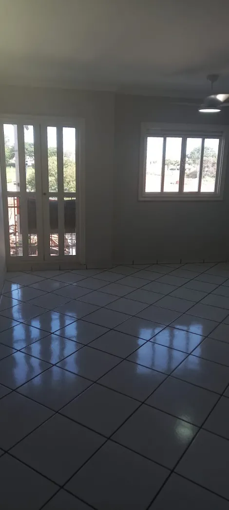 Comprar Apartamento / Padr&atilde;o em Ara&ccedil;atuba R$ 320.000,00 - Foto 4