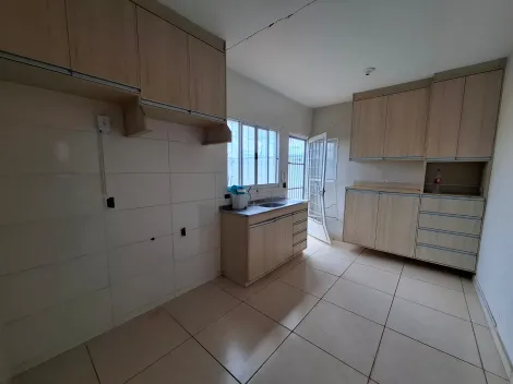 Alugar Casa / Padr&atilde;o em S&atilde;o Jos&eacute; do Rio Preto R$ 900,00 - Foto 2