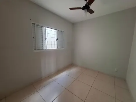 Alugar Casa / Padr&atilde;o em S&atilde;o Jos&eacute; do Rio Preto R$ 900,00 - Foto 3