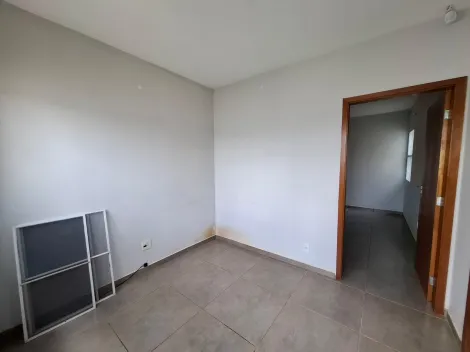 Alugar Casa / Padr&atilde;o em S&atilde;o Jos&eacute; do Rio Preto R$ 900,00 - Foto 9