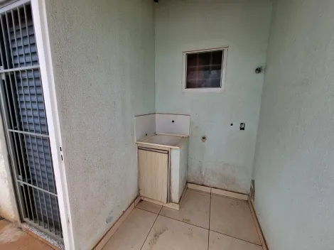 Alugar Casa / Padr&atilde;o em S&atilde;o Jos&eacute; do Rio Preto R$ 900,00 - Foto 8