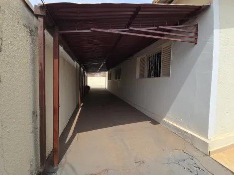 Alugar Casa / Padr&atilde;o em S&atilde;o Jos&eacute; do Rio Preto R$ 2.350,00 - Foto 3