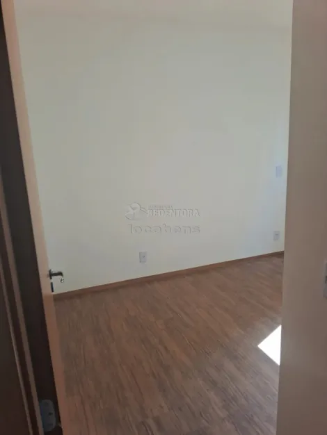 Alugar Apartamento / Padr&atilde;o em S&atilde;o Jos&eacute; do Rio Preto R$ 1.400,00 - Foto 7