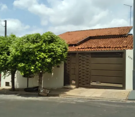 Casa / Padr&atilde;o em Ibir&aacute; 