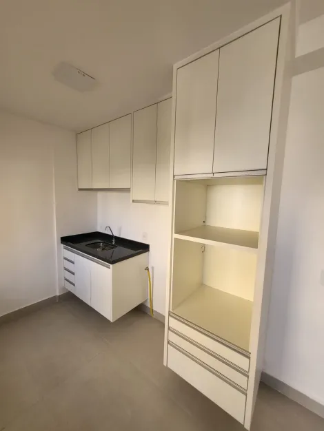 Alugar Apartamento / Padr&atilde;o em S&atilde;o Jos&eacute; do Rio Preto R$ 2.000,00 - Foto 6