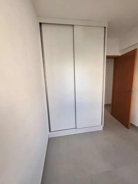 Alugar Apartamento / Padr&atilde;o em S&atilde;o Jos&eacute; do Rio Preto R$ 2.000,00 - Foto 21