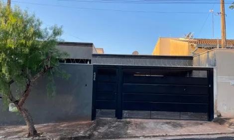 Alugar Casa / Padr&atilde;o em S&atilde;o Jos&eacute; do Rio Preto. apenas R$ 360.000,00