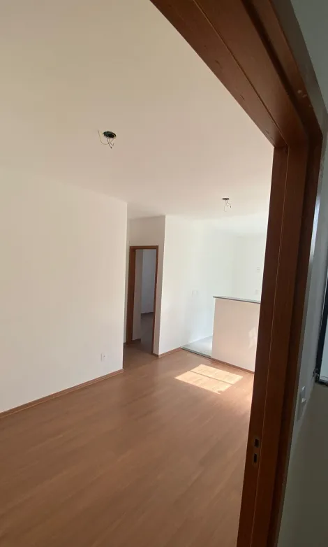 Alugar Apartamento / Padr&atilde;o em S&atilde;o Jos&eacute; do Rio Preto R$ 1.200,00 - Foto 4