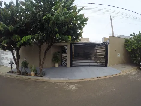 Alugar Casa / Padr&atilde;o em S&atilde;o Jos&eacute; do Rio Preto. apenas R$ 550.000,00