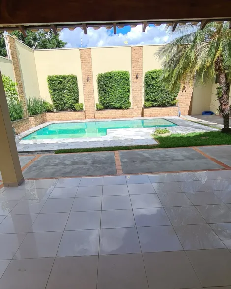 Alugar Casa / Padr&atilde;o em S&atilde;o Jos&eacute; do Rio Preto. apenas R$ 1.200.000,00