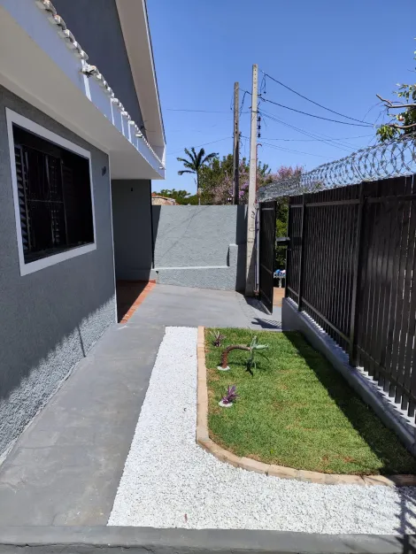 Alugar Casa / Padr&atilde;o em S&atilde;o Jos&eacute; do Rio Preto R$ 1.400,00 - Foto 2