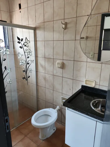 Alugar Casa / Padr&atilde;o em S&atilde;o Jos&eacute; do Rio Preto R$ 1.400,00 - Foto 13