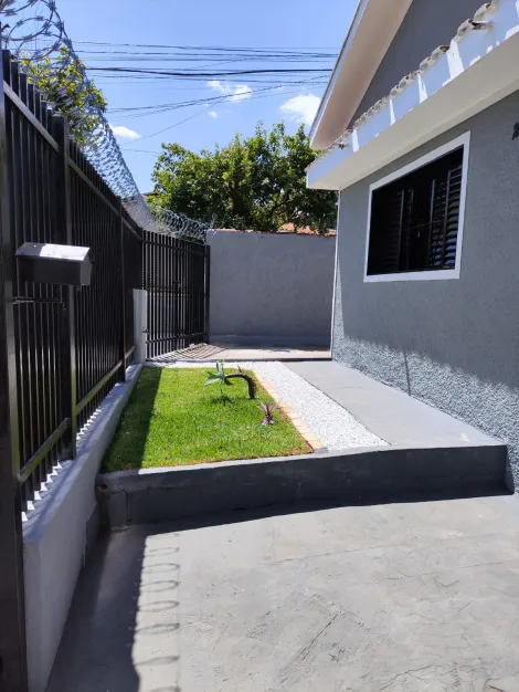 Alugar Casa / Padr&atilde;o em S&atilde;o Jos&eacute; do Rio Preto R$ 1.400,00 - Foto 3