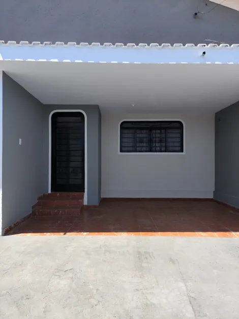 Alugar Casa / Padr&atilde;o em S&atilde;o Jos&eacute; do Rio Preto R$ 1.400,00 - Foto 4