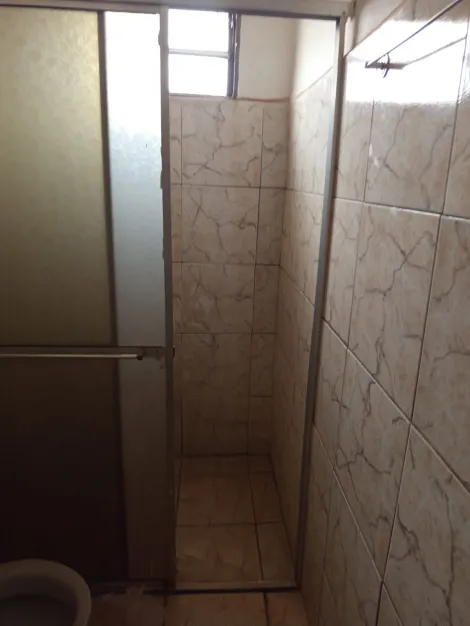Alugar Casa / Padr&atilde;o em S&atilde;o Jos&eacute; do Rio Preto R$ 1.100,00 - Foto 8