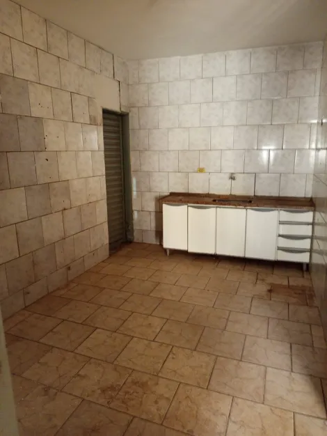 Alugar Casa / Padr&atilde;o em S&atilde;o Jos&eacute; do Rio Preto. apenas R$ 1.100,00
