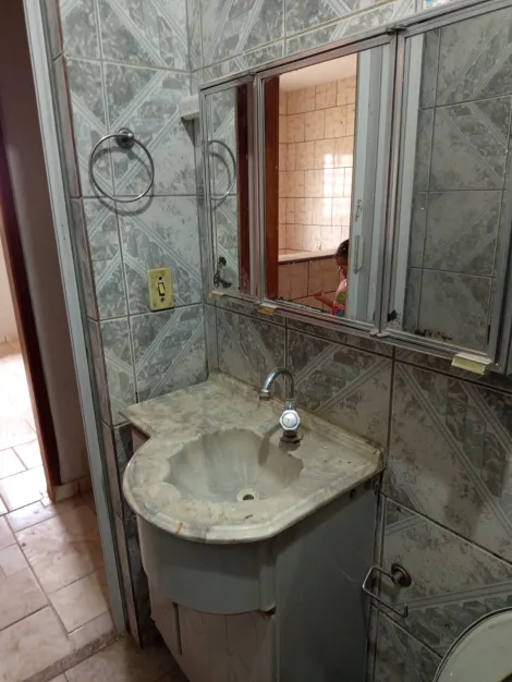 Alugar Casa / Padr&atilde;o em S&atilde;o Jos&eacute; do Rio Preto R$ 1.100,00 - Foto 9