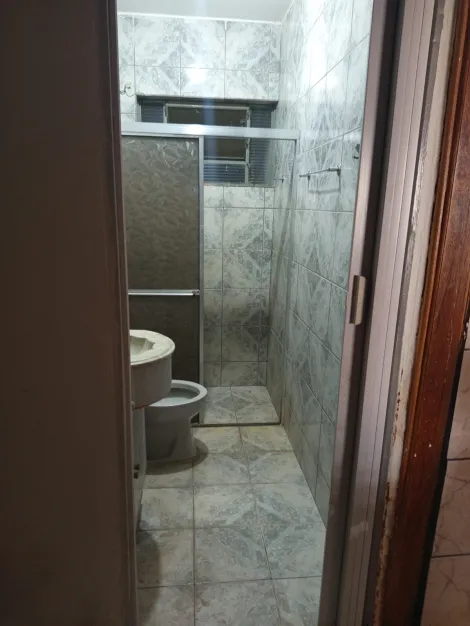 Alugar Casa / Padr&atilde;o em S&atilde;o Jos&eacute; do Rio Preto R$ 1.100,00 - Foto 13