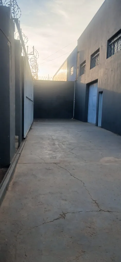 Alugar Comercial / Sal&atilde;o em S&atilde;o Jos&eacute; do Rio Preto R$ 6.000,00 - Foto 23