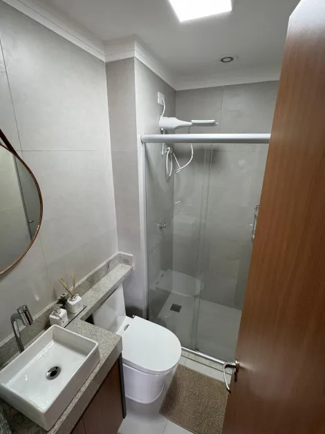 Alugar Apartamento / Padr&atilde;o em S&atilde;o Jos&eacute; do Rio Preto R$ 3.300,00 - Foto 9
