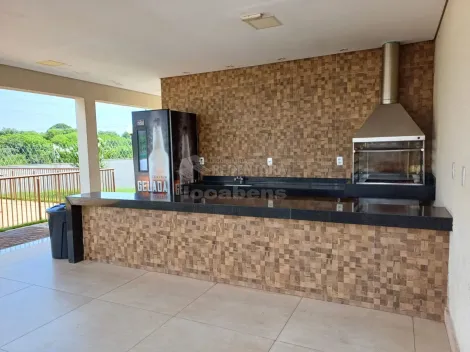 Alugar Apartamento / Padr&atilde;o em S&atilde;o Jos&eacute; do Rio Preto R$ 1.250,00 - Foto 21
