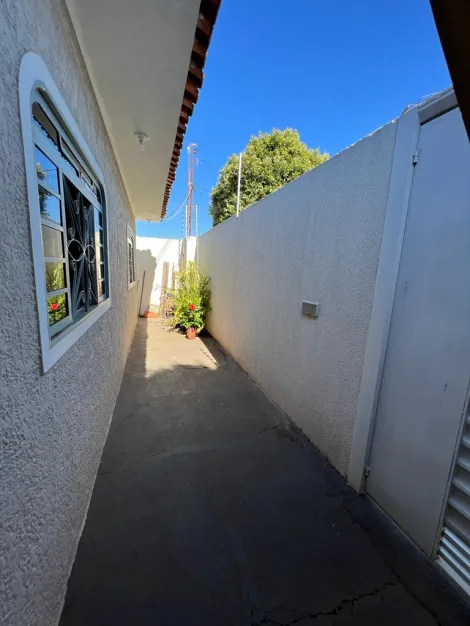 Comprar Casa / Padr&atilde;o em S&atilde;o Jos&eacute; do Rio Preto R$ 230.000,00 - Foto 4