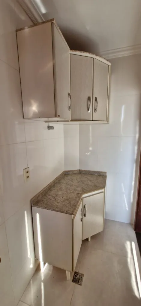 Alugar Apartamento / Padr&atilde;o em S&atilde;o Jos&eacute; do Rio Preto R$ 1.200,00 - Foto 5