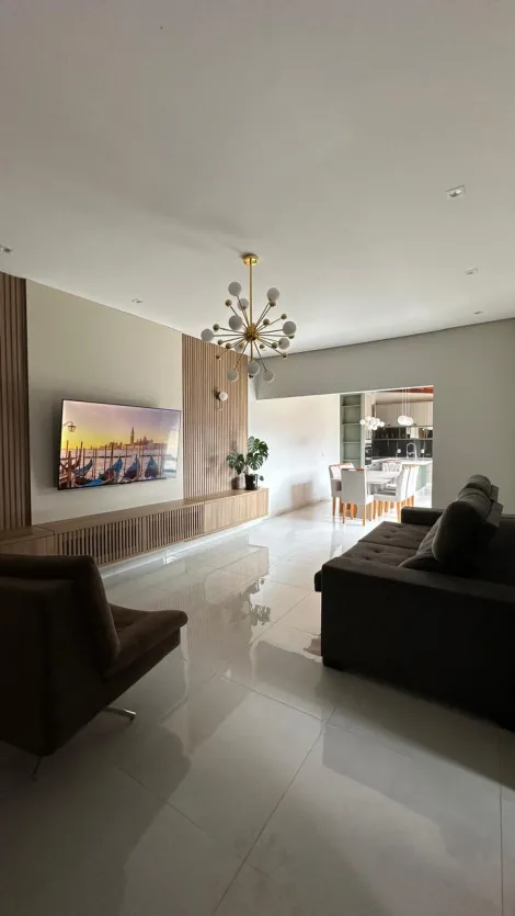 Alugar Casa / Padr&atilde;o em S&atilde;o Jos&eacute; do Rio Preto. apenas R$ 2.500,00