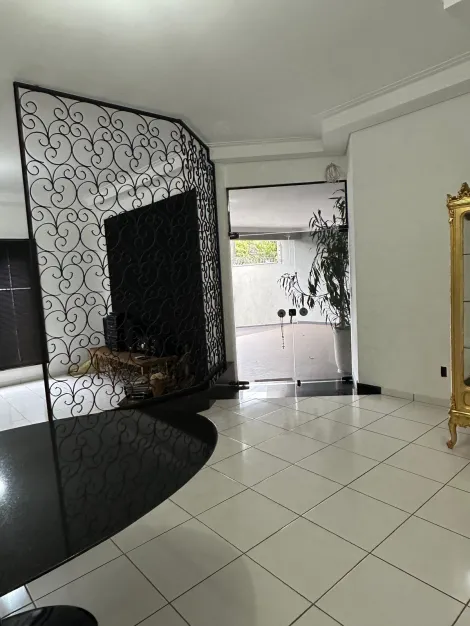 Alugar Casa / Padr&atilde;o em S&atilde;o Jos&eacute; do Rio Preto. apenas R$ 895.000,00