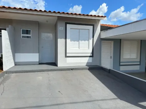 Alugar Casa / Condom&iacute;nio em S&atilde;o Jos&eacute; do Rio Preto. apenas R$ 230.000,00