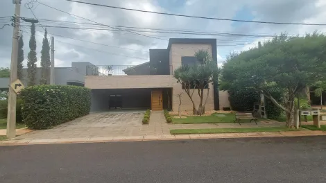 Casa / Condom&iacute;nio em S&atilde;o Jos&eacute; do Rio Preto 