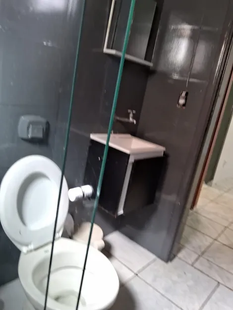 Alugar Casa / Padr&atilde;o em Guapia&ccedil;u R$ 1.100,00 - Foto 9
