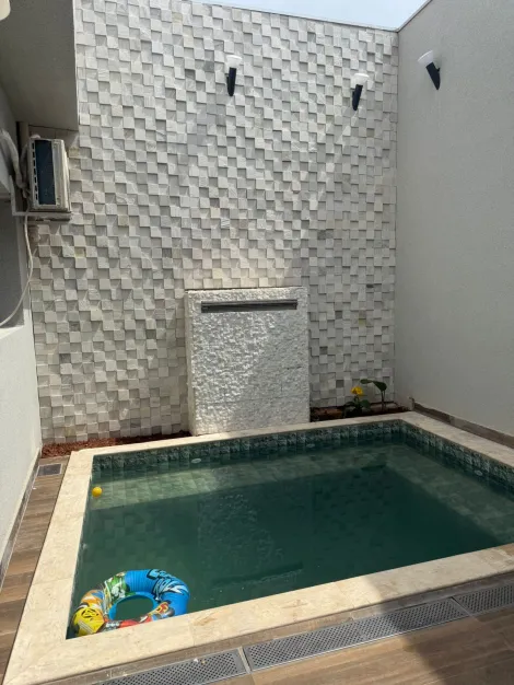Alugar Casa / Padr&atilde;o em S&atilde;o Jos&eacute; do Rio Preto. apenas R$ 680.000,00